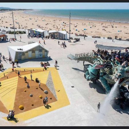 Royal Street Accommodation Calais Bagian luar foto