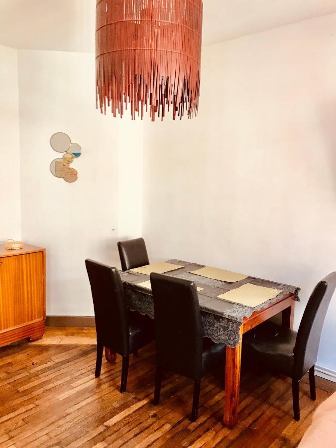 Royal Street Accommodation Calais Bagian luar foto